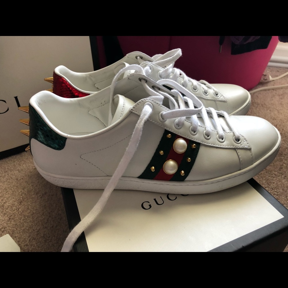 Gucci shoes